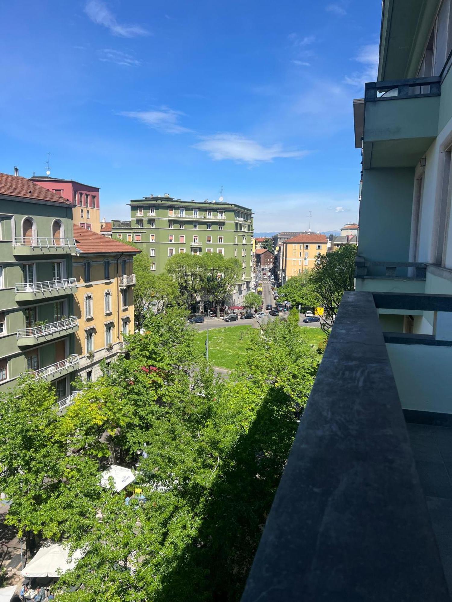 New With Balcony, Isola Bosco Verticale Milan